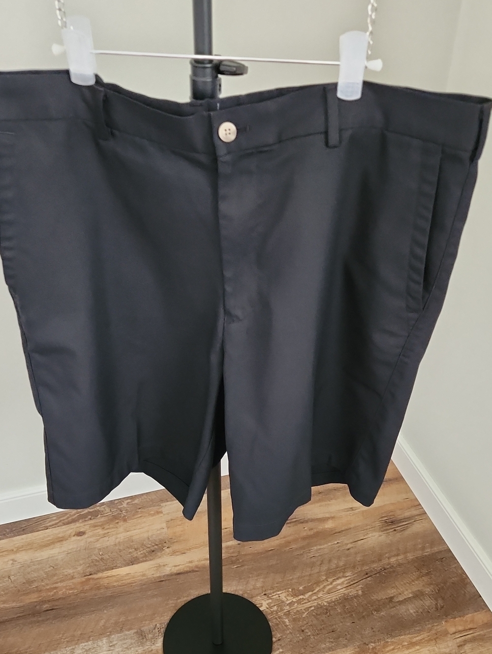 Peter Millar Men's Classic Wicking Black Shorts Size 36